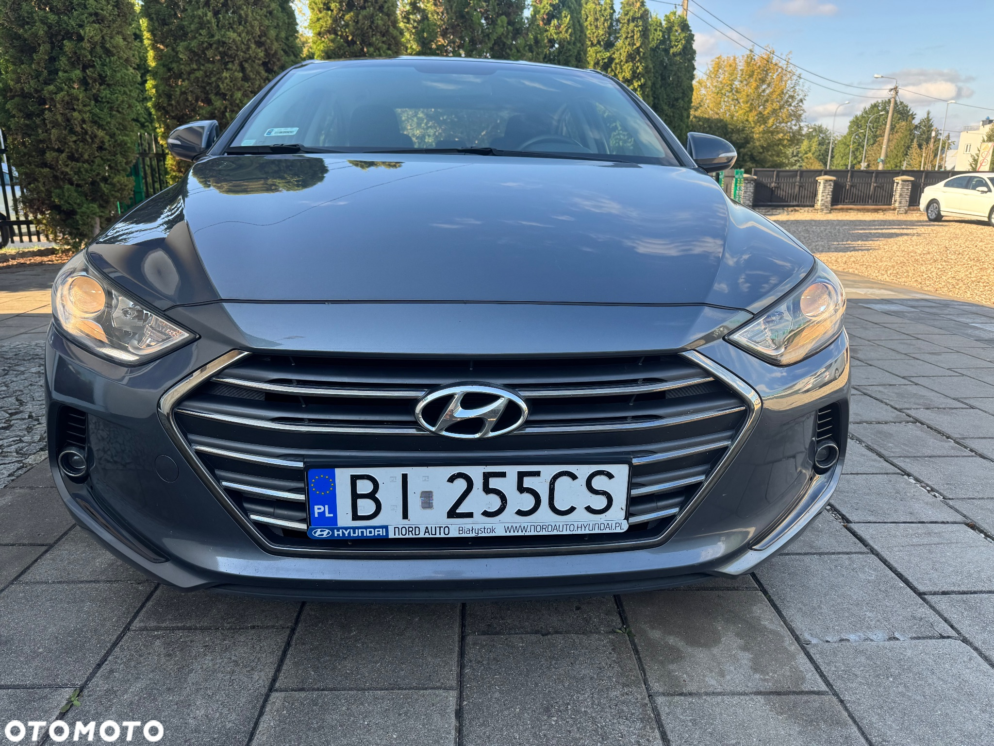 Hyundai Elantra 1.6 Premium - 21