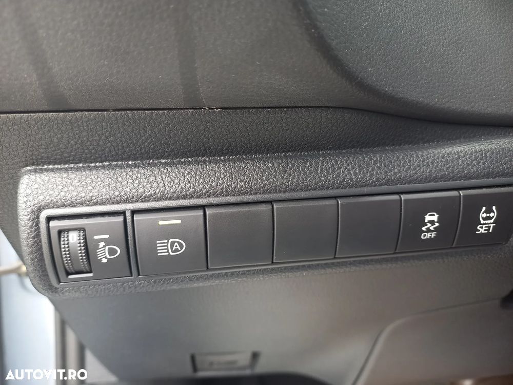 Toyota Corolla 1.8 HSD Business - 15