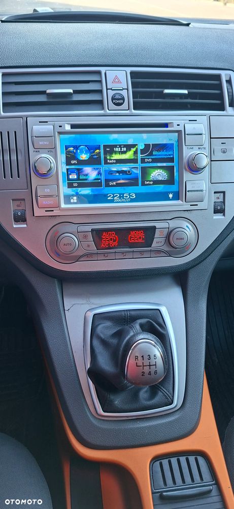 Ford Kuga 2.0 TDCi 2x4 Titanium - 29