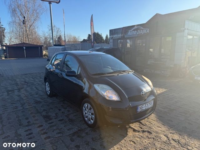 Toyota Yaris - 2