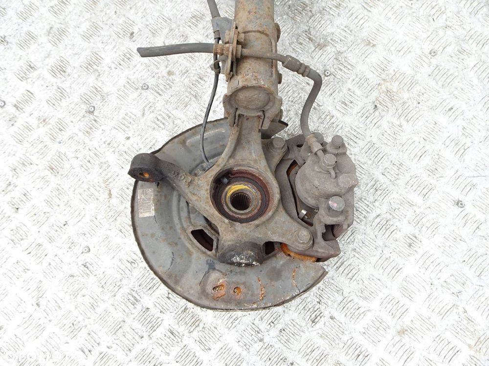 zwrotnica kolumna lewa toyota yaris iii 1.4 d4d - 5