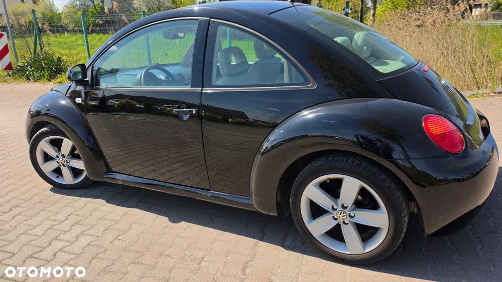 Volkswagen New Beetle 2.0 - 18