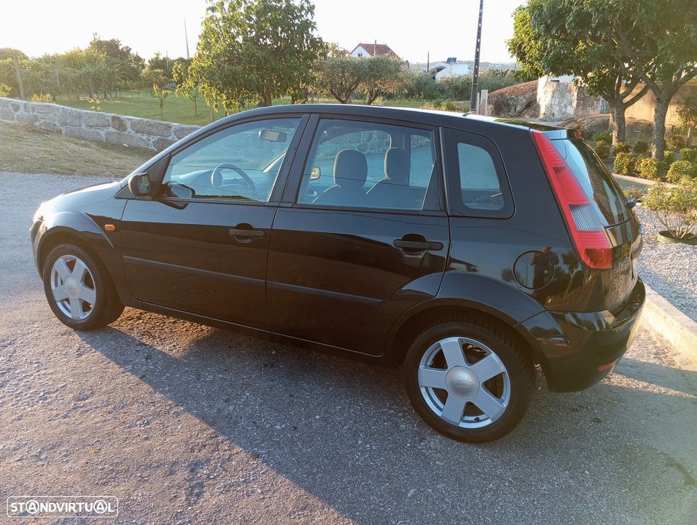 Ford Fiesta 1.4 Ambiente - 7