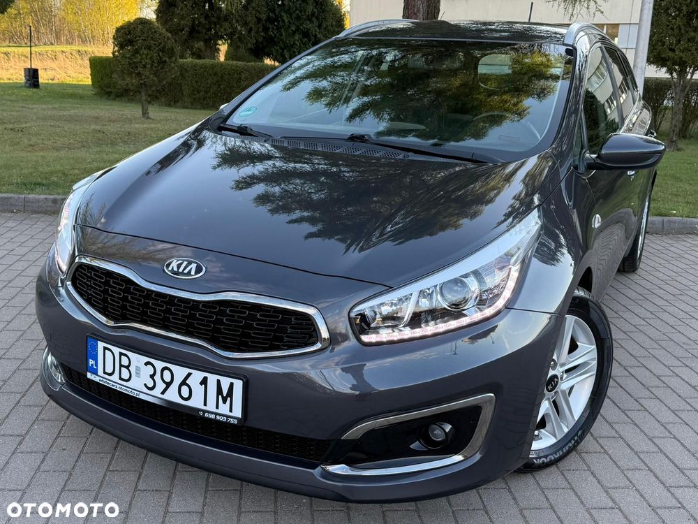 Kia Ceed 1.6 GDI Dream Team Edition - 15