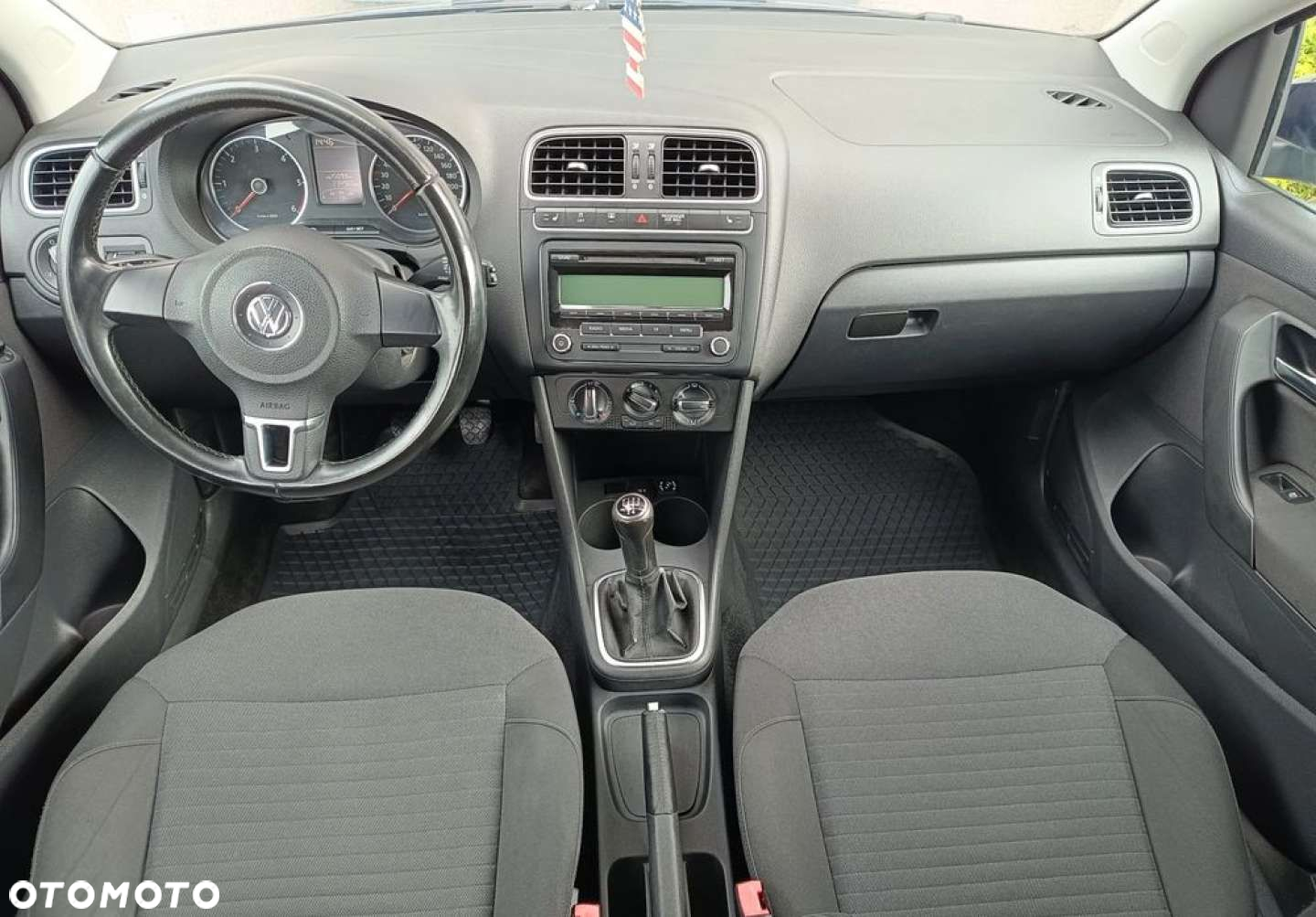 Volkswagen Polo - 13