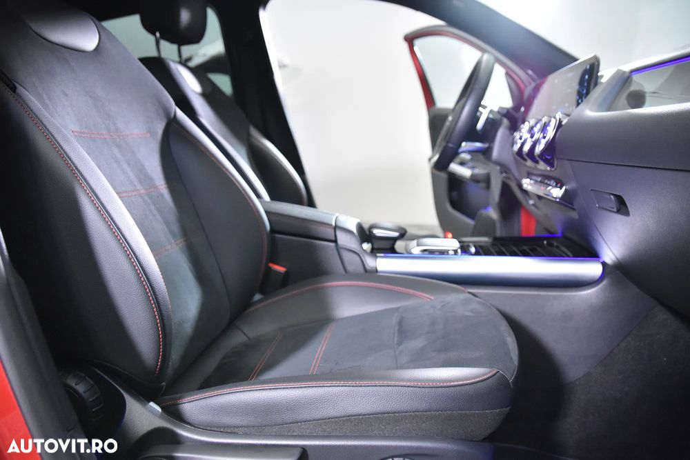 Mercedes-Benz GLA - 13