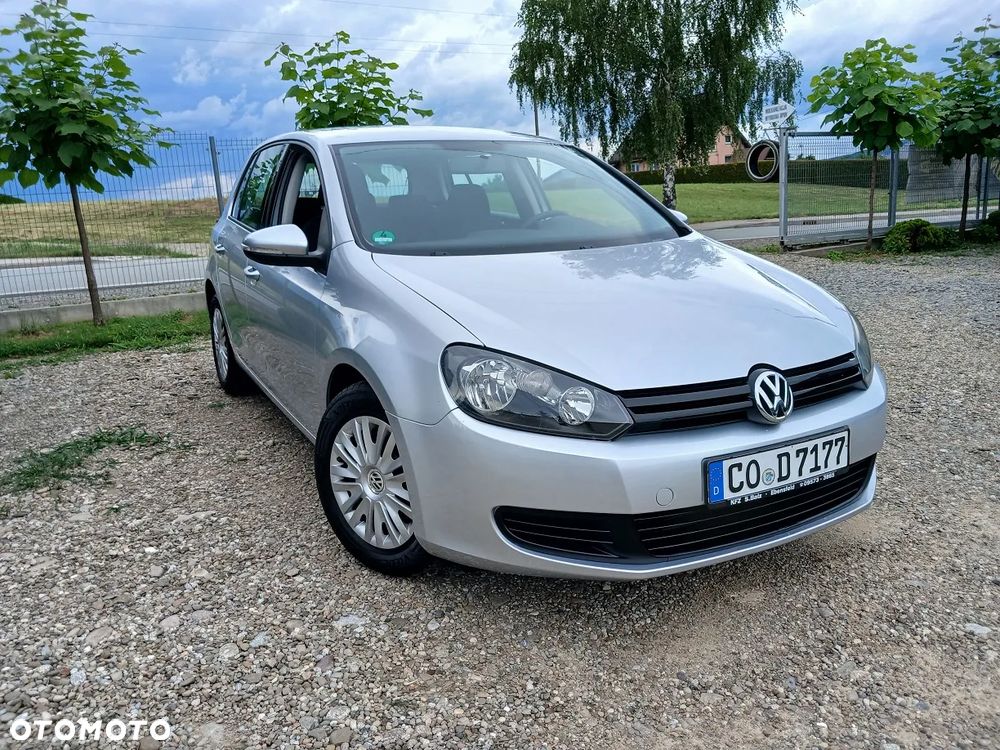 Volkswagen Golf - 2