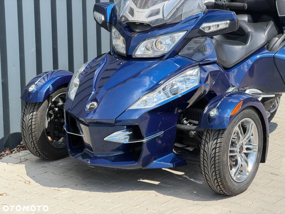 Can-Am Spyder - 13