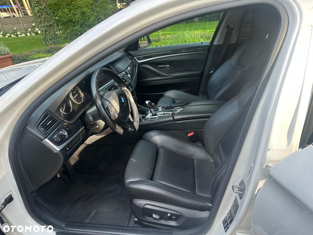 BMW Seria 5 530d xDrive Sport-Aut Modern Line - 6