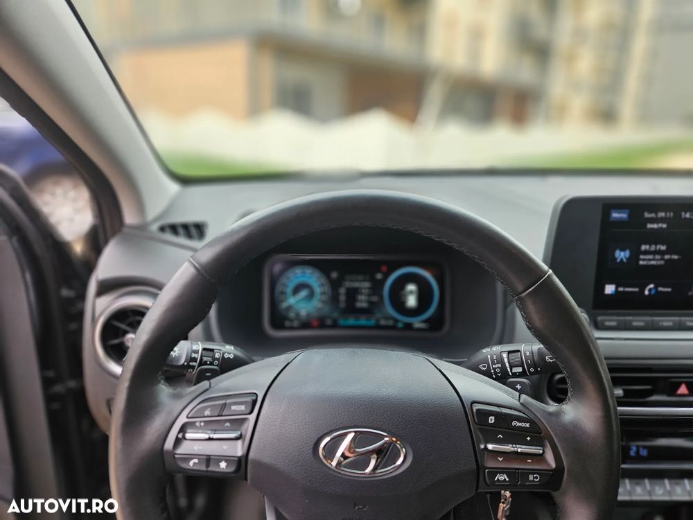 Hyundai KONA - 3