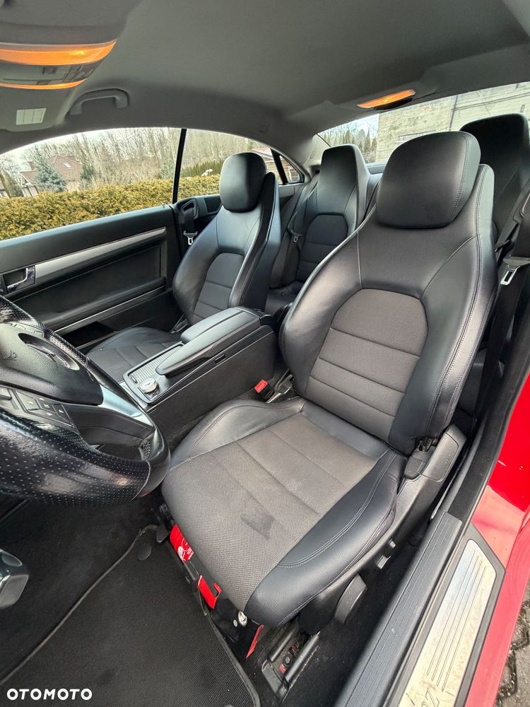 Mercedes-Benz Klasa E - 23