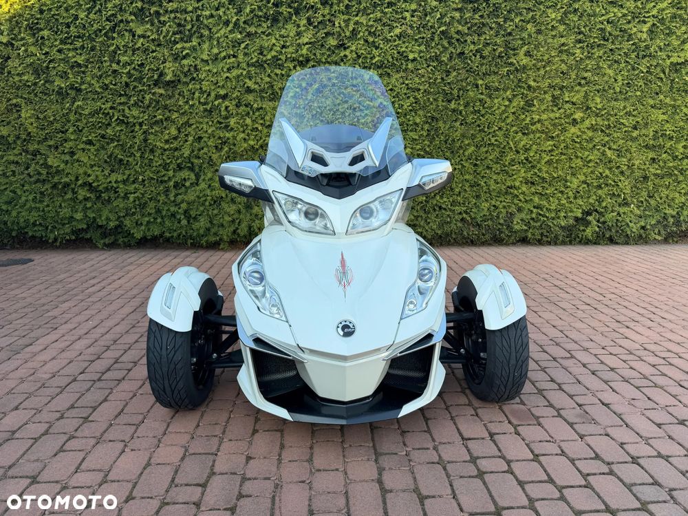 Can-Am Spyder - 2