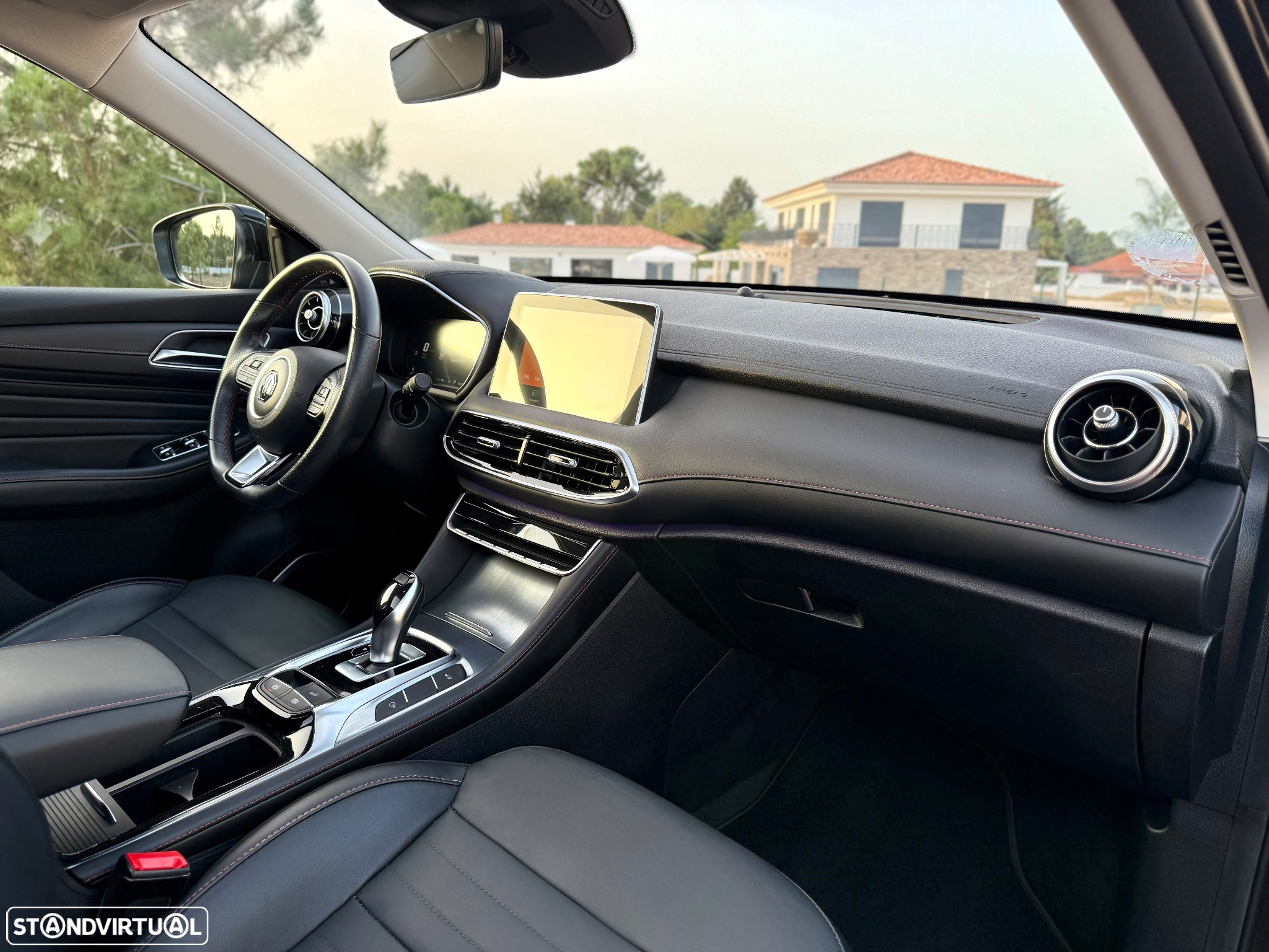 MG EHS 1.5 T-GDI Plug-in Hybrid Luxury - 17