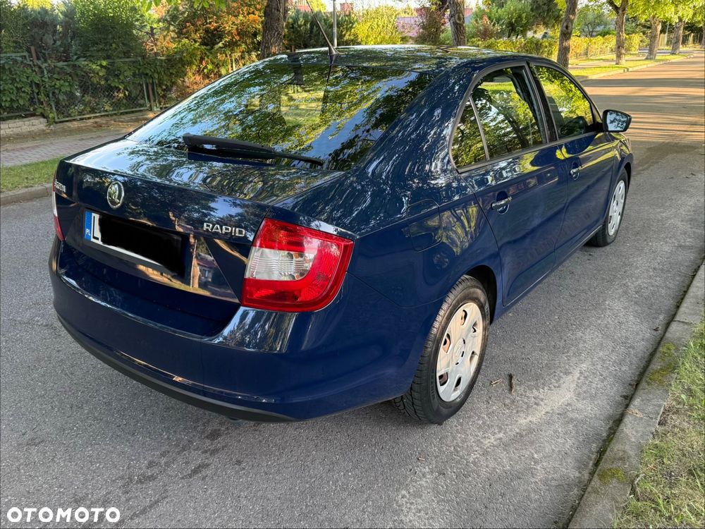 Skoda RAPID - 7