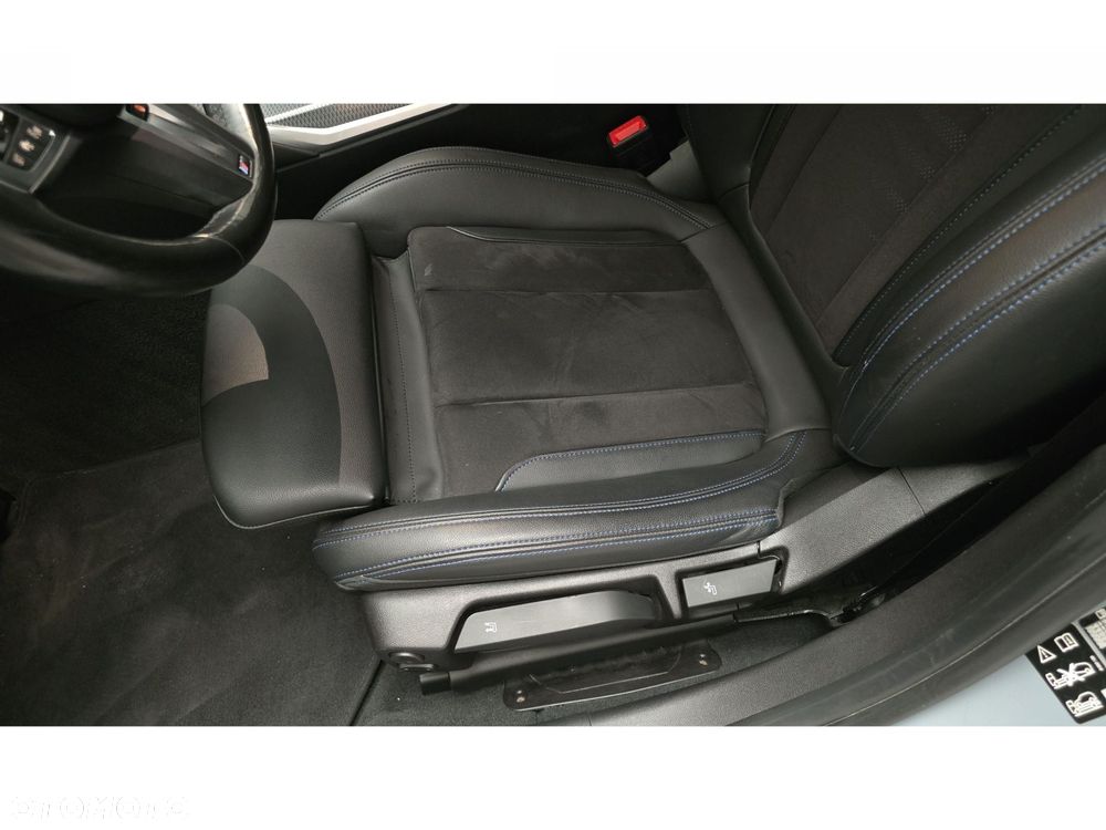 BMW Seria 3 320d xDrive mHEV M Sport - 19