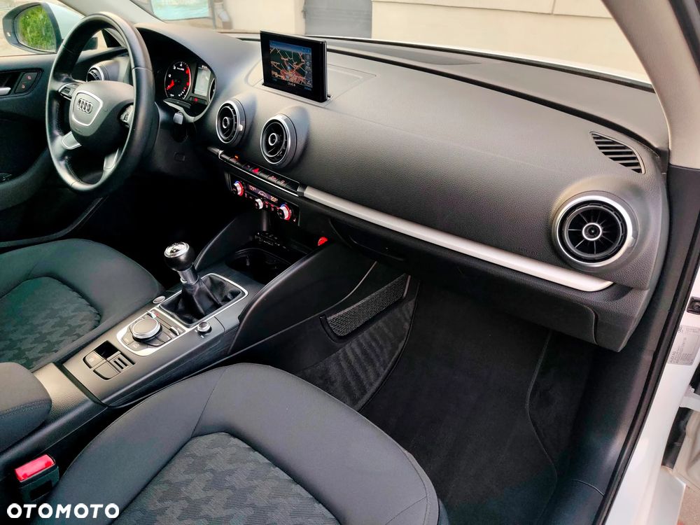 Audi A3 Limousine 1.6 TDI (clean diesel) Attraction - 24