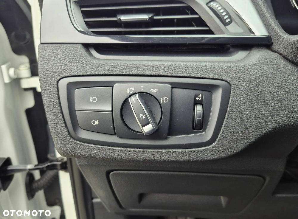 BMW X1 sDrive18i GPF Advantage - 23