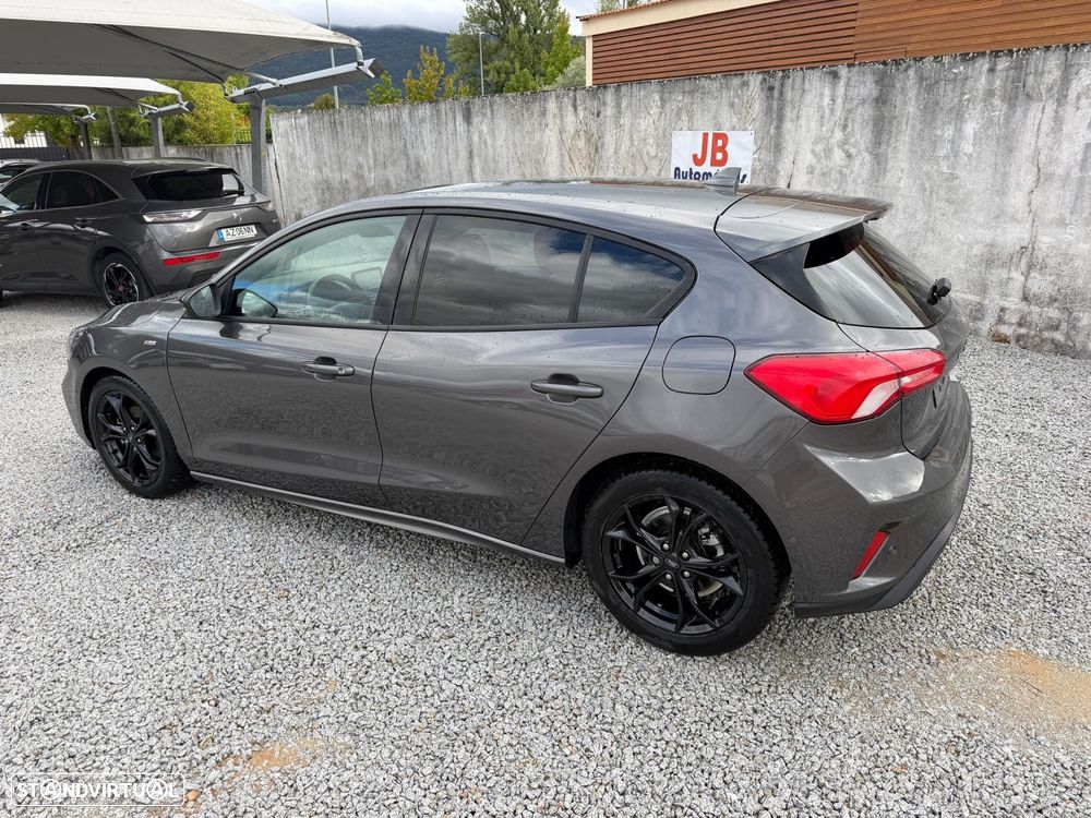 Ford Focus 1.0 EcoBoost Hybrid ST-LINE - 4