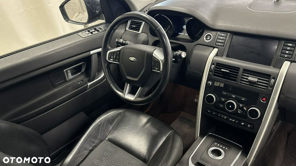 Land Rover Discovery Sport - 12