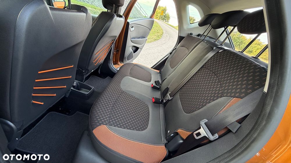 Renault Captur - 36