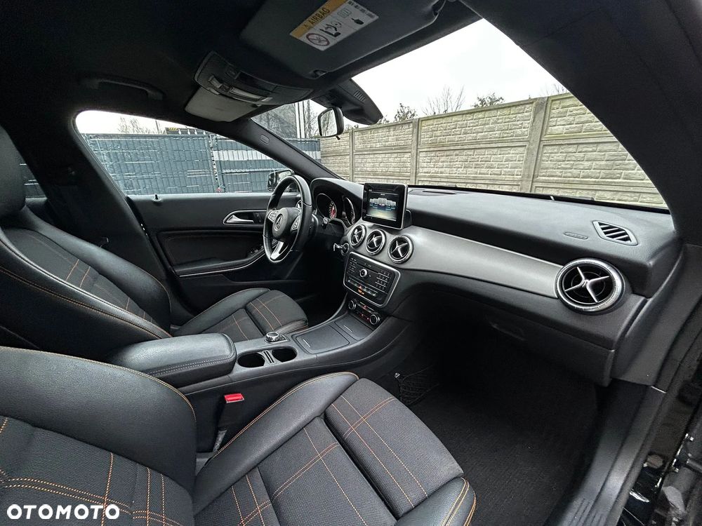 Mercedes-Benz CLA 220 (CDI) d 4Matic 7G-DCT Urban - 24