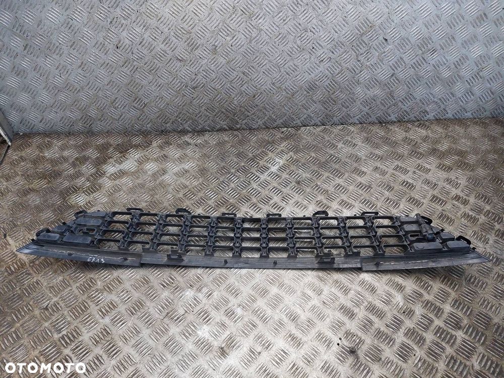 KRATKA ZDERZAKA PRZÓD ŚRODKOWA OPEL ASTRA J 13266567 - 2