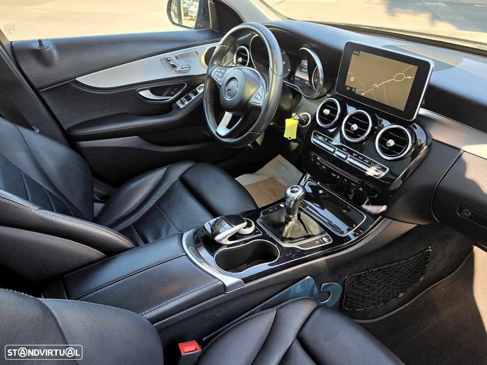 Mercedes-Benz C 220 Station CDI DPF BlueEFFICIENCY Avantgarde Edition - 25