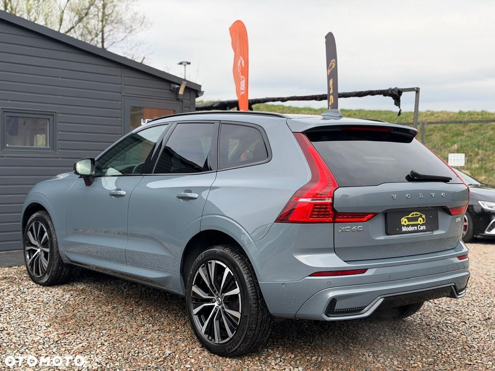 Volvo XC 60 B5 B AWD Ultimate Dark - 23
