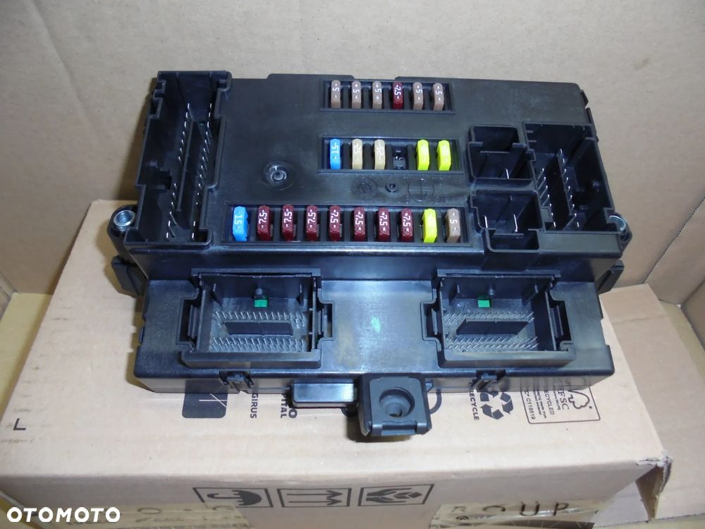 BODY KOMPUTER STERUJĄCY MODUŁ BSI IVECO DAILY 2012- OE 5801815665 - 1