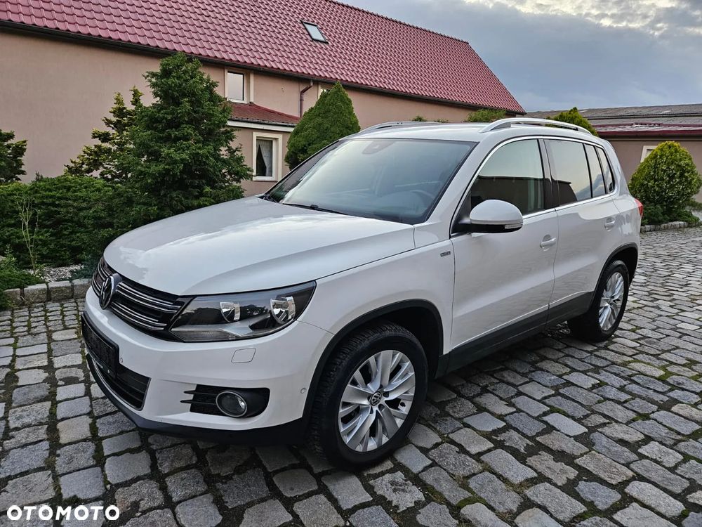 Volkswagen Tiguan - 1