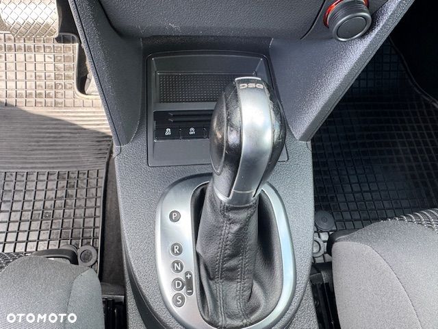 Volkswagen Touran - 21