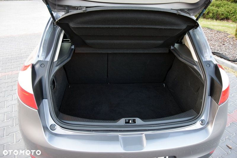 Renault Megane 1.6 16V 110 Expression - 11