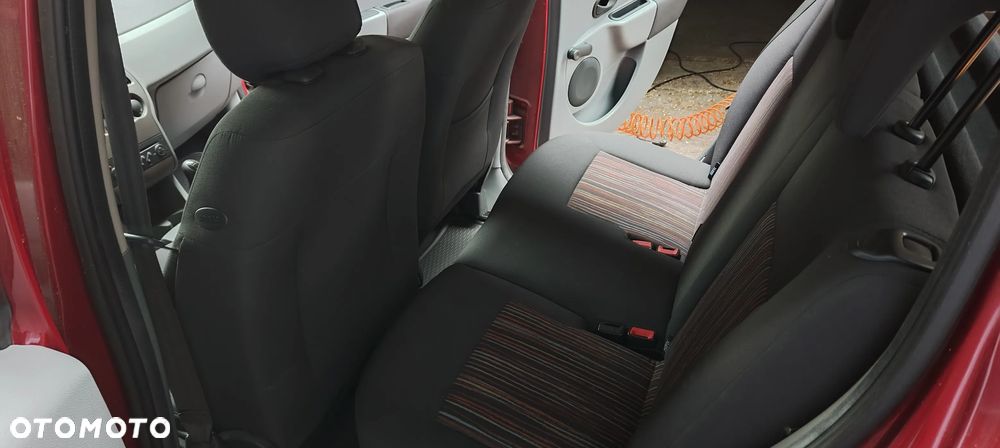 Renault Modus 1.2 16V Alize - 10