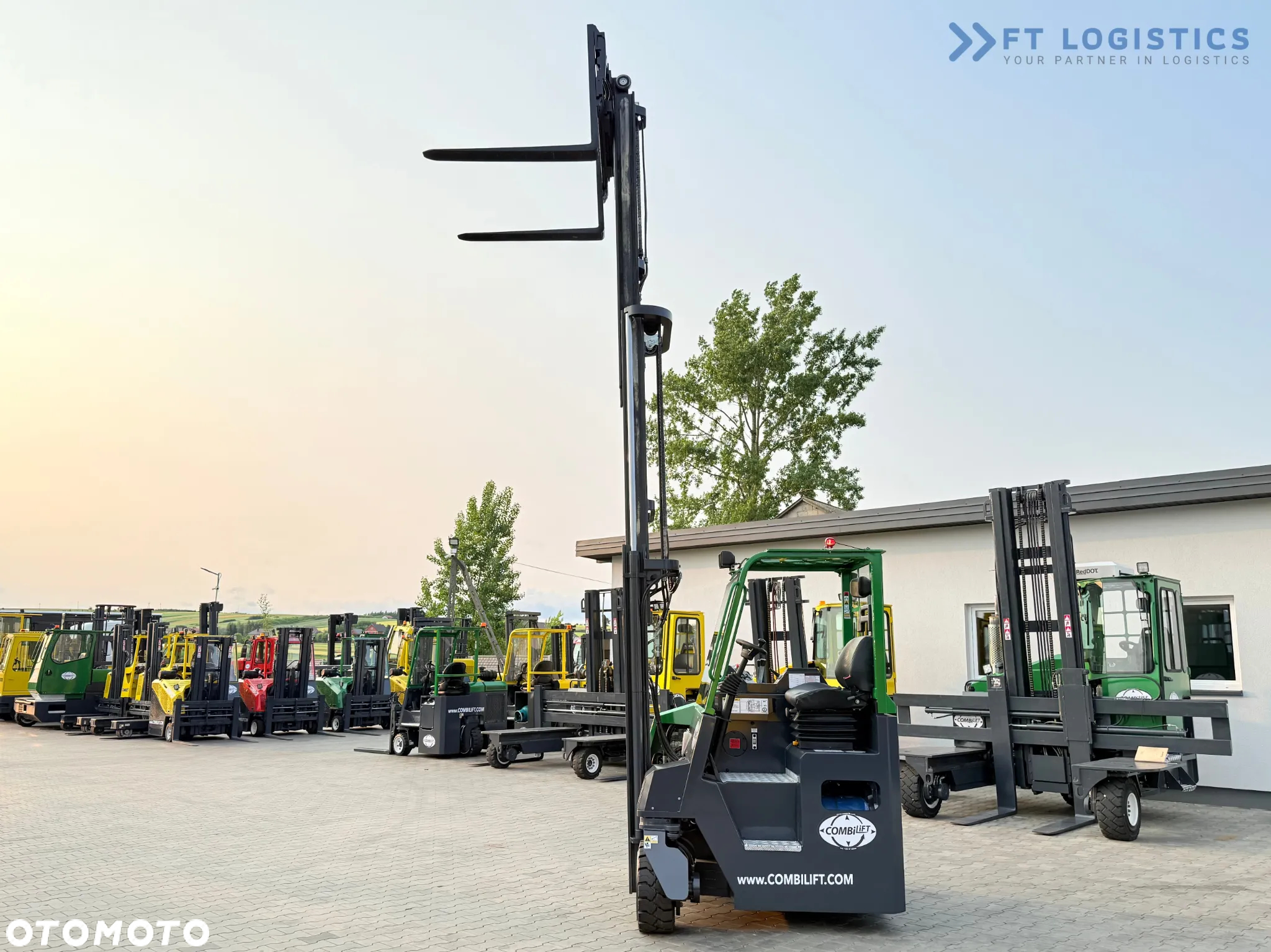 Combilift C4000CB / TRIPLEX - 5200MM / GAS / WOLNY SKOK / POZYCJONER WIDEŁ / PRZESUW WIDEŁ / WYSOKOŚĆ 2450MM / JAK NOWY - 32