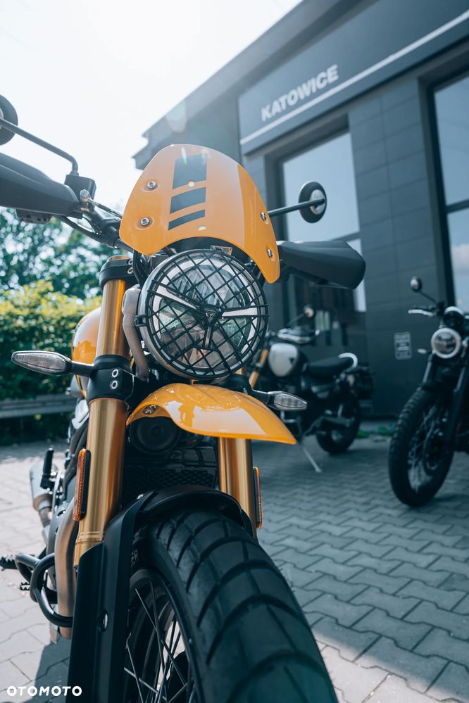 Triumph Scrambler - 26