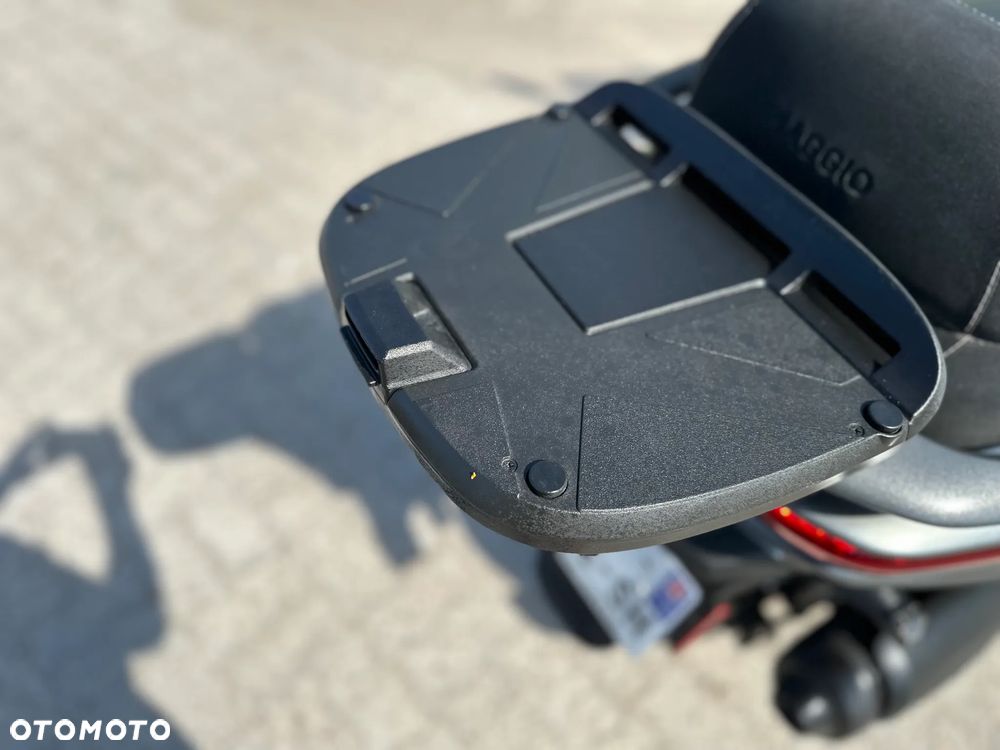 Piaggio MP-3 - 14