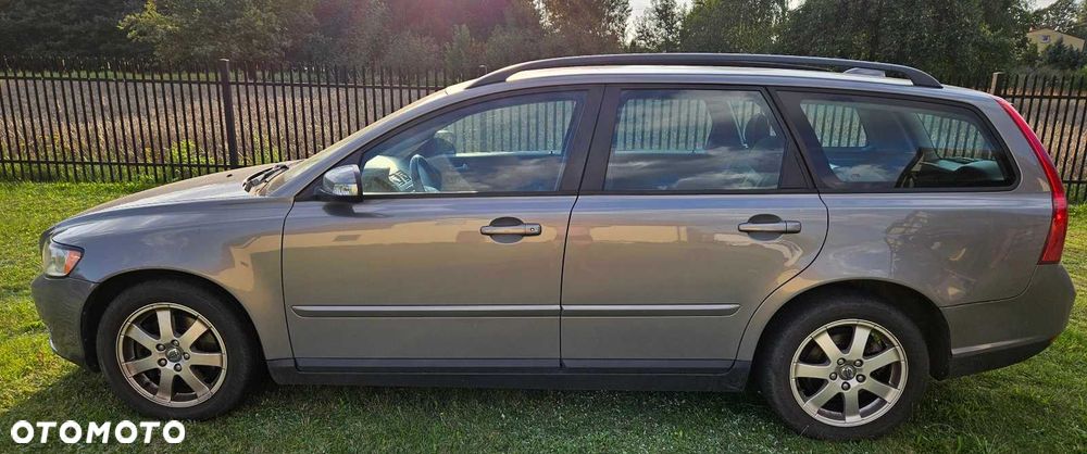 Volvo V50 - 1