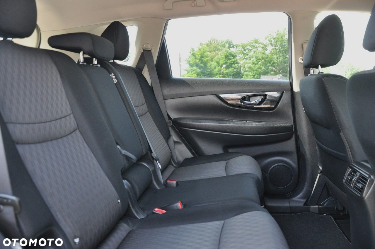 Nissan X-Trail 1.6 DCi N-Connecta 4WD - 17