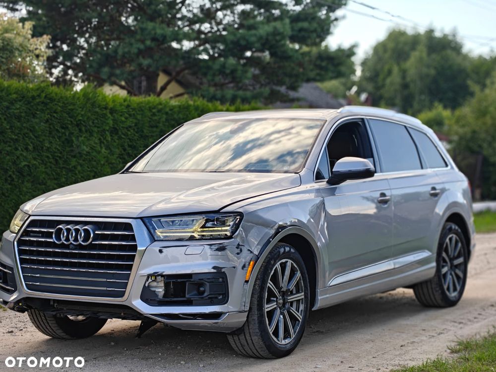 Audi Q7 3.0 TFSI Quattro Tiptronic - 1