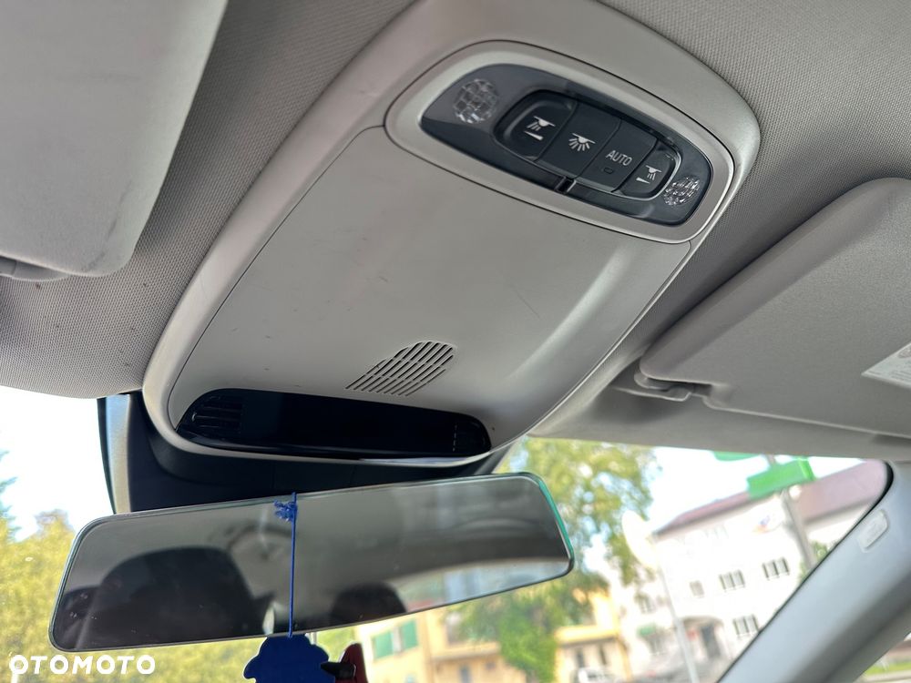 Volvo V40 - 9