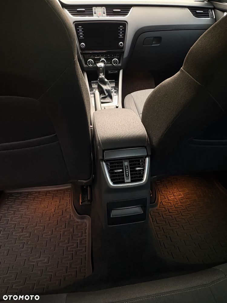 Skoda Octavia 1.4 TSI Style - 5