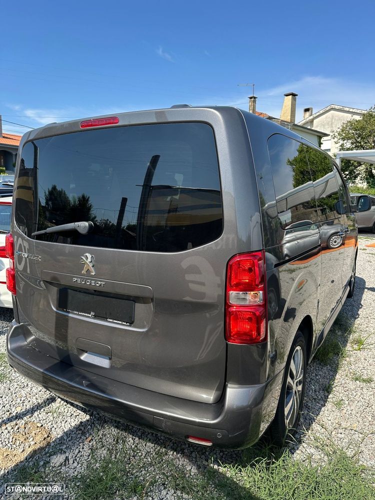 Peugeot Traveller - 12