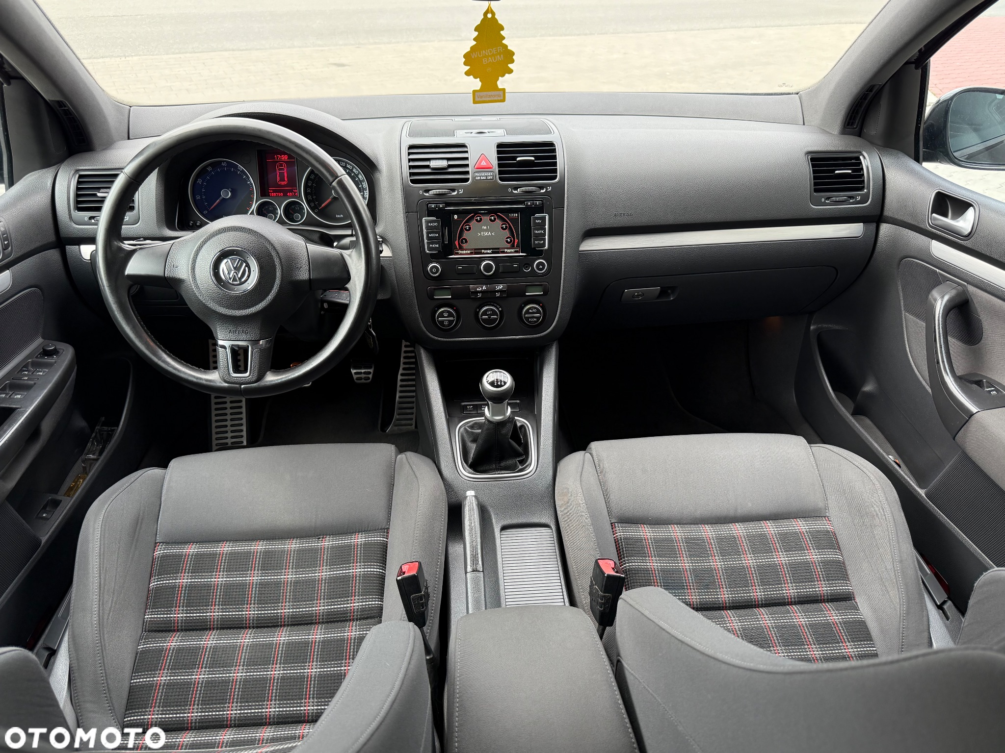 Volkswagen Golf 2.0 GTI - 34