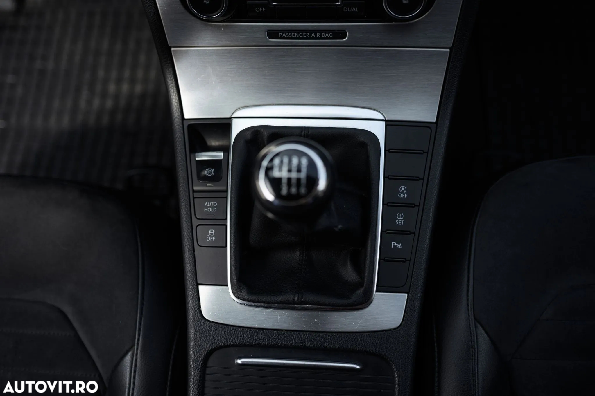 Volkswagen Passat 2.0 TDI BlueMotion Tehnology Comfortline - 30