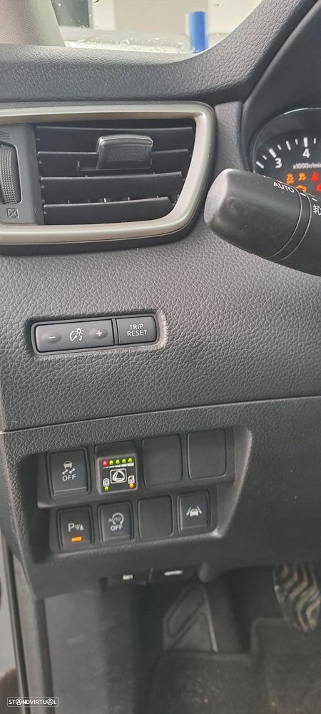 Nissan Qashqai ver-1-2-dig--t-tekna-premium-pele-preta - 2