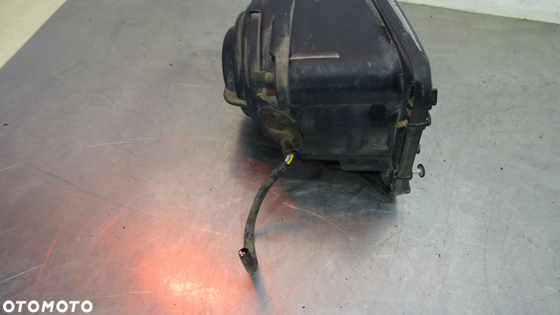 LAMPA LEWA PRZEDNIA MERCEDES T1 KACZKA 208D - 5