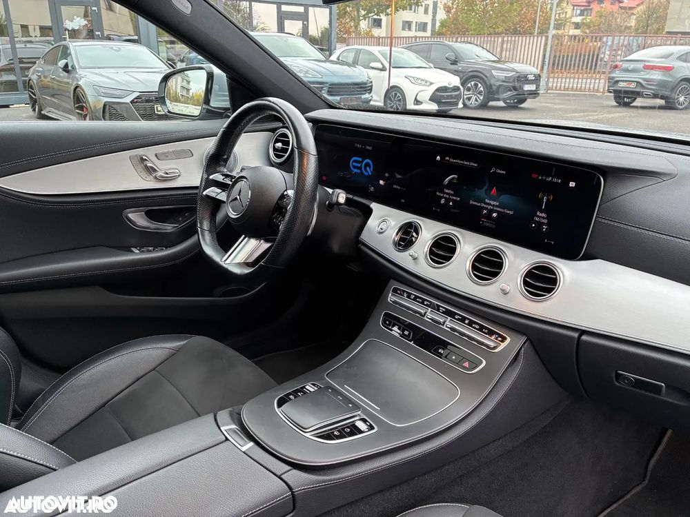 Mercedes-Benz E 300 de 4Matic 9G-TRONIC AMG Line - 12