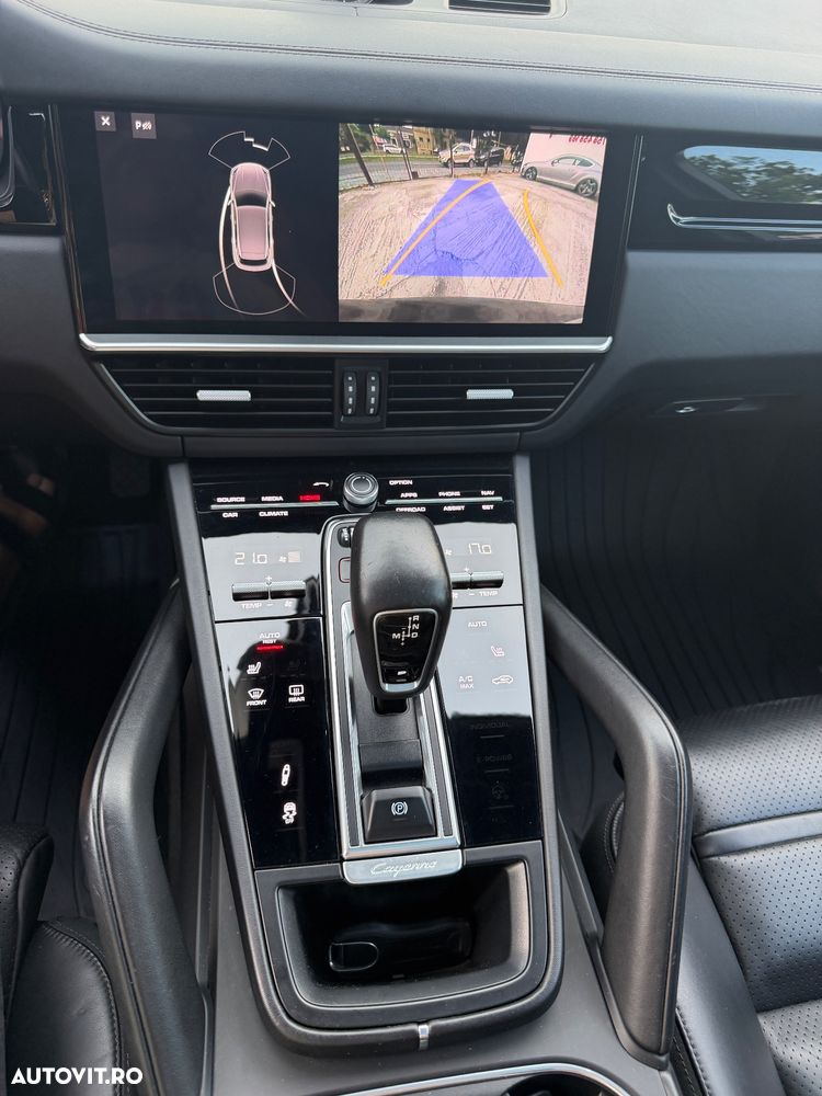 Porsche Cayenne Standard - 14