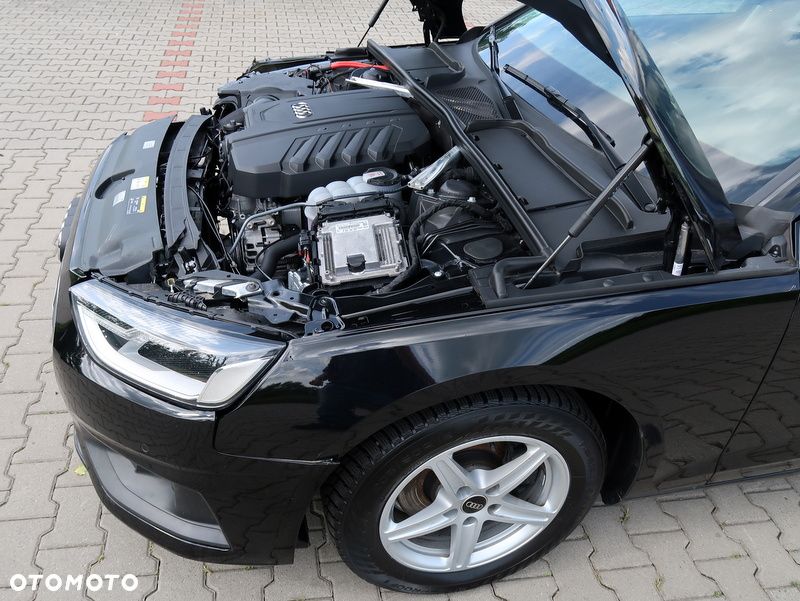 Audi A4 Limousine 35 TFSI mHEV Advanced S tronic - 27