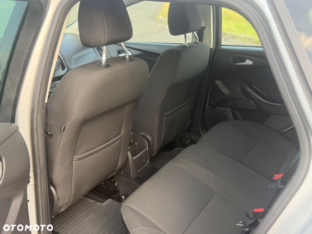 Ford Focus 1.0 EcoBoost 99g Trend - 13